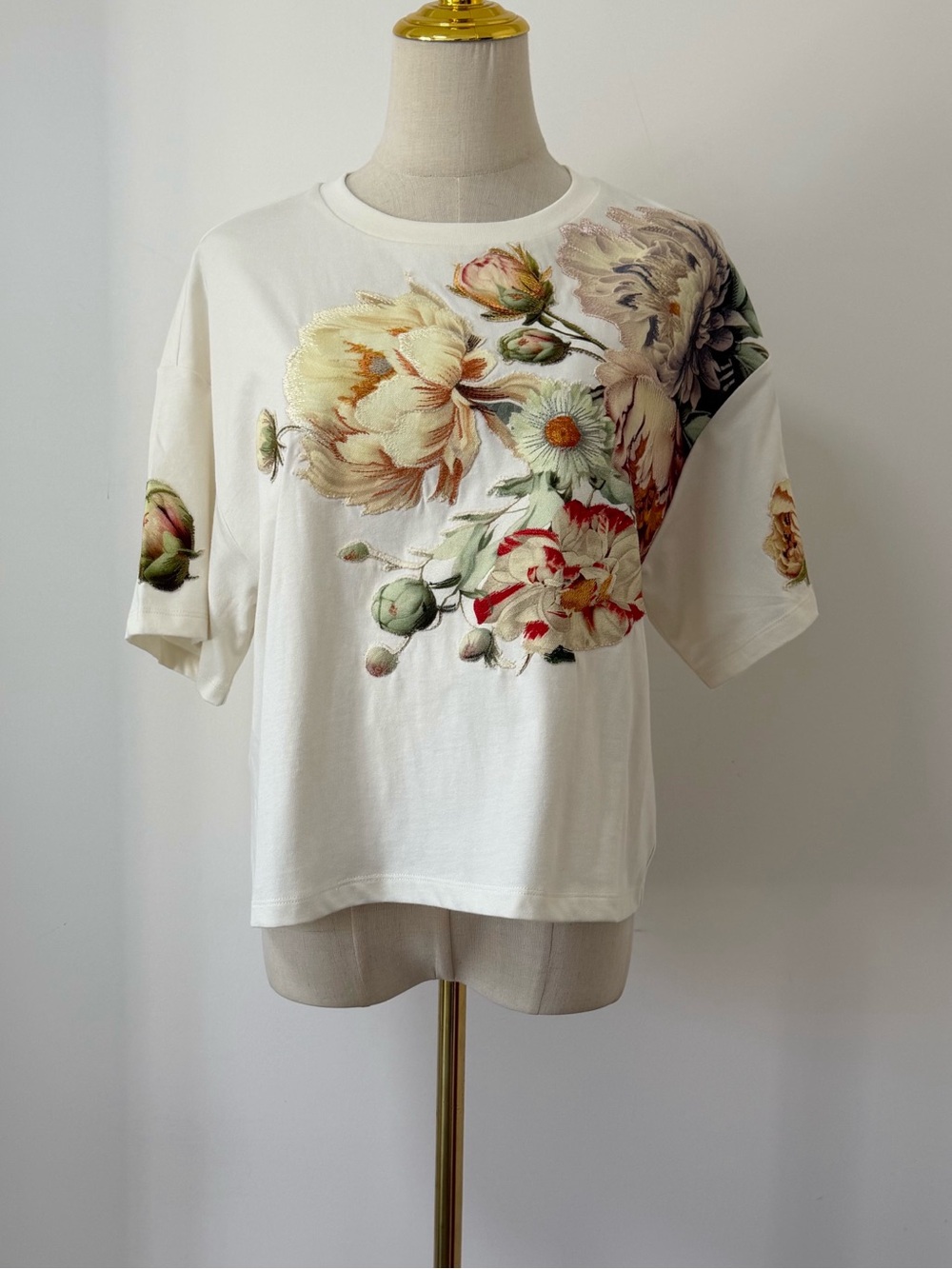ALICE & OLIVE Evan Appliqué Oversize T-Shirt, XS S M L - Picture 5 of 8
